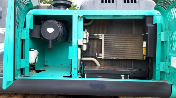 KOBELCO SK200-8 SUPER X รถพร้อมใช้งาน KOBELCO SK200-8 SUPER X รถพร้อมใช้งาน