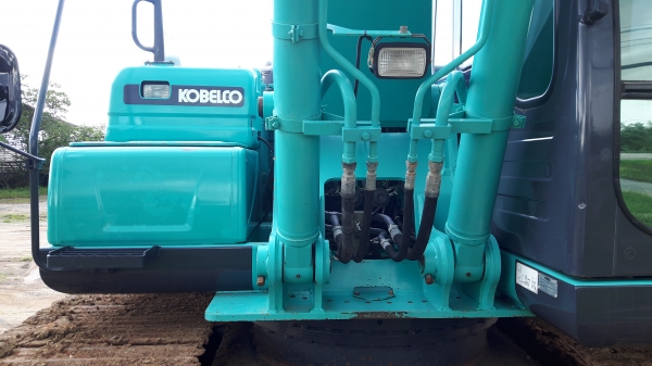 KOBELCO SK200-8 SUPER X รถพร้อมใช้งาน KOBELCO SK200-8 SUPER X รถพร้อมใช้งาน