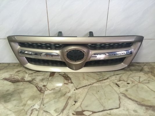 ขายกระจังหน้ารถ TOYOTA รุ่น VIGO 4 ประตู 4WD แท้ศูนย์