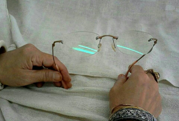 แว่นสายตายาวสำหรับชนชั้นนำ! ริมเลสไททาเนียม!  DAIFUKU Handmade in Japan  บิ๊กไซซ์!