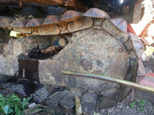 ขายแทรคเหล็กรถดัน/เกรดเดอร์ 42ข้อสภาพดี