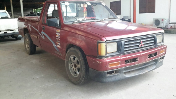 ขายรถปิ๊กอัพมิตรชูบิซิรถใช้งานได้ปกติ ขายตามสภาพ(ไม่มีทะเบียน)