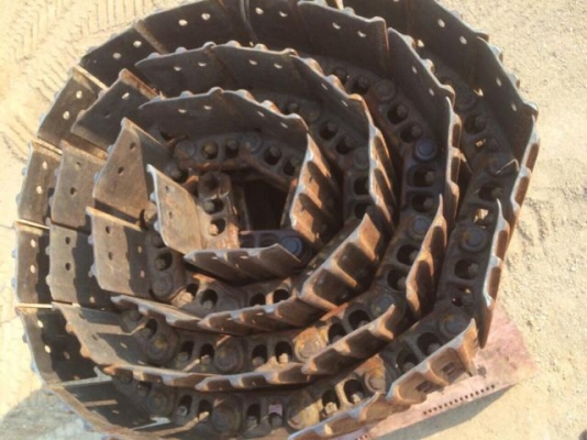 แทรคเหล็ก ใช้กับรถขุด HITACHI EX100/120 นำเข้าจากญี่ปุ่น ติดต่อ 0879118593/0850843200