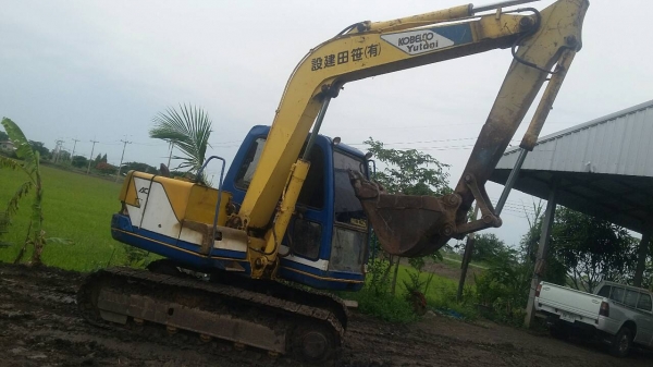 ขายรถแบคโฮ KOBELCO SK60-/// ราคา 390000