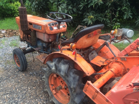 ขายรถไถ KUBOTA B6001E พร้อมโรตารี่ นำเข้าจากประเทศญี่ปุ่น สนใจติดต่อ 081-948-5494