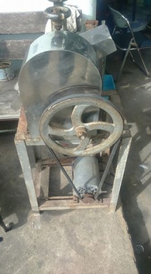 ขายเครื่องคั้นน้ำอ้อยมือสอง พร้อมใช้