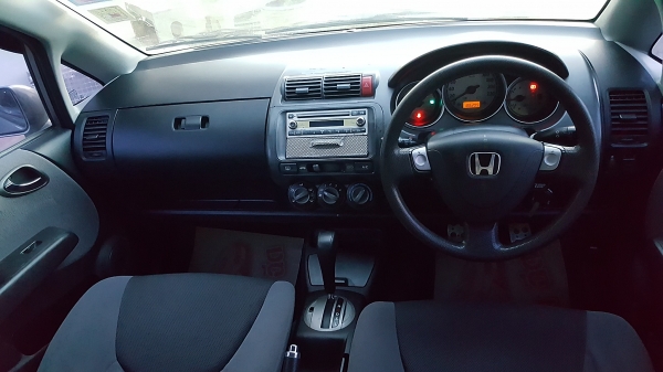 ขาย Honda Jazz auto ปี48 สวยๆ ครับผม