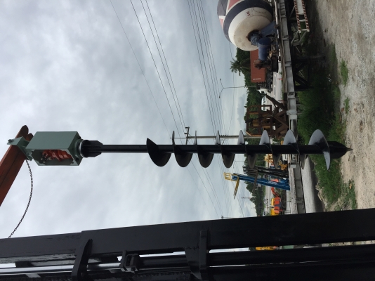 ขายครับปั้มเจาะดิน_พร้อมดอกเจาะลึก2.50เมตร  กว้าง 40 ซ.ม ใหม่ญี่ปุ่น ใส่รถขุดpc 30-45 ราคา98000฿ ต่อรองได้ T.0894071471