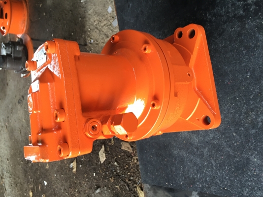 ขายครับปั้มเจาะดิน_พร้อมดอกเจาะลึก2.50เมตร  กว้าง 40 ซ.ม ใหม่ญี่ปุ่น ใส่รถขุดpc 30-45 ราคา98000฿ ต่อรองได้ T.0894071471