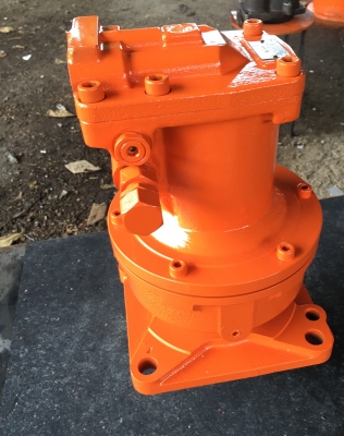 ขายครับปั้มเจาะดิน_พร้อมดอกเจาะลึก2.50เมตร  กว้าง 40 ซ.ม ใหม่ญี่ปุ่น ใส่รถขุดpc 30-45 ราคา98000฿ ต่อรองได้ T.0894071471