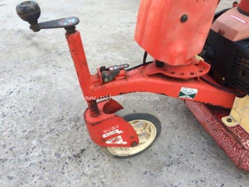 ขาย รถตัดหญ้าแบบเดินตาม  YANMAR   M-5DX รหัสสินค้า : 80903935  www.nihonmono.com