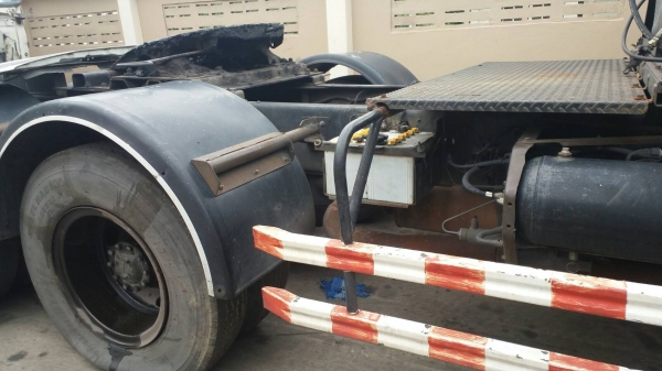 ขายรถบรรทุก 10 ล้อหัวลาก HINO FM1JKPA 260 แรงม้าปี 2548 ราคา 860000