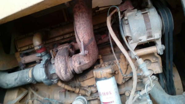 ขายรถตักล้อยาง CAT 950 F ไม่มีเอกสาร ราคา 900000