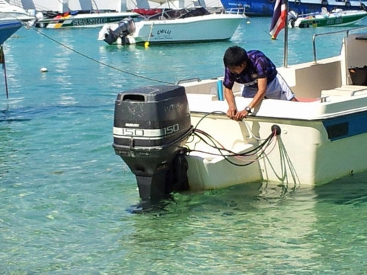 ขายเรือเร็วf24พร้อมเครื่องซูซูกิ150แรงหัวชีดพร้อมลงน้ำ