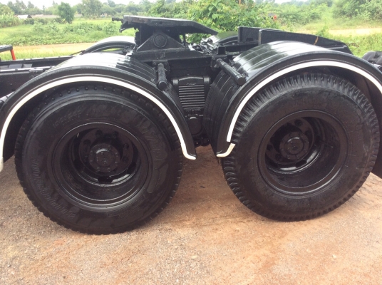 10ล้อMISSUBISHI  FUSO (ไอ้หลงFN527 หัวลาก 2เพลา) เครื่อง 220 แรงแท้  เทอร์โบ เกียร์10 สปีด ยางดี ครัทชีสวยจัด รถเดิม ยางดีทุกเส้น พร้อมใช้งานราคา 600,000 บาท ศุภากร 081-1903107 , 081-4252943.