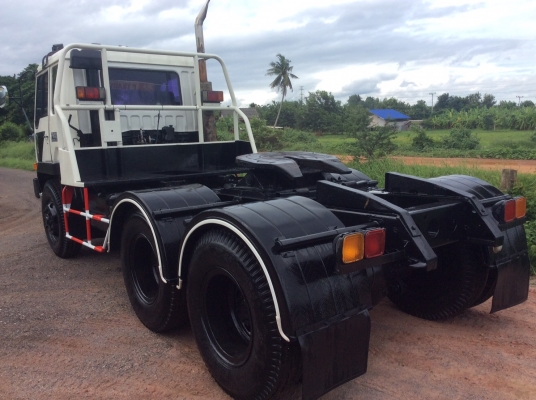 10ล้อMISSUBISHI  FUSO (ไอ้หลงFN527 หัวลาก 2เพลา) เครื่อง 220 แรงแท้  เทอร์โบ เกียร์10 สปีด ยางดี ครัทชีสวยจัด รถเดิม ยางดีทุกเส้น พร้อมใช้งานราคา 600,000 บาท ศุภากร 081-1903107 , 081-4252943.