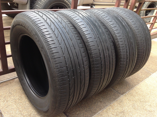 ยาง Bridgestone 265 60 18 ปลายปี14 ดอกเยอะ ราคาไม่แพง