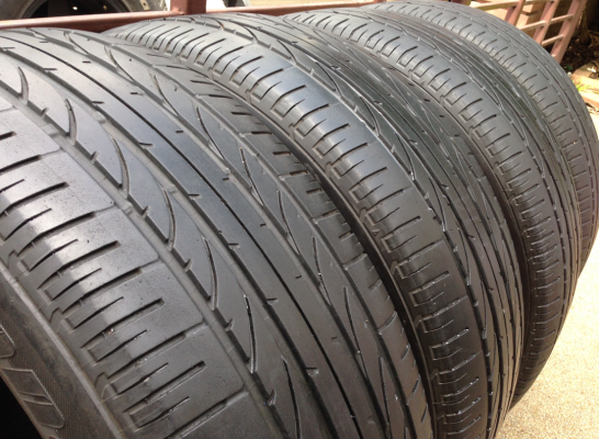 ยาง Bridgestone 265 60 18 ปลายปี14 ดอกเยอะ ราคาไม่แพง