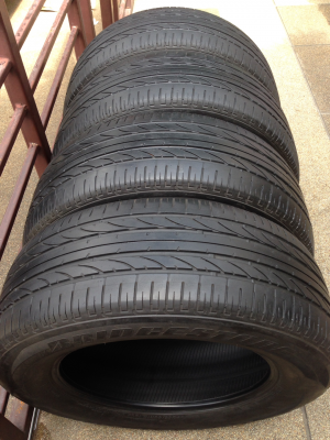 ยาง Bridgestone 265 60 18 ปลายปี14 ดอกเยอะ ราคาไม่แพง