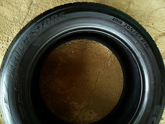 ยางขอบ16  บริดสโตน205-55-R16ลงพื้นปี15 (4เส้น3,400)