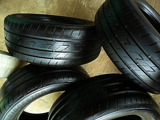 ยางขอบ16  บริดสโตน205-55-R16ลงพื้นปี15 (4เส้น3,400)