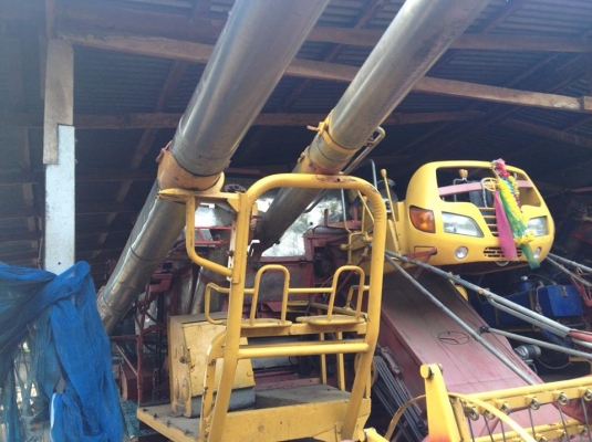 ขายเทรลเลอร์ พร้อมรถเกี่ยวข้าว2คัน เทรลเลอร์เครื่อง165แรง เอกสารพร้อมโอน รถเกี่ยวศักดิ์พัฒนา กับเกษตรพัฒนา สภาพพร้อมใช้งาน ราคา890,000 สนใจโทร 090-8588220คุณนะ 093-3258446คุณบิว หรือเข้าดูสินค้าอื่นๆได้ที่ www.narong2truck.com หรือ www.truck.in.th/498 หรื