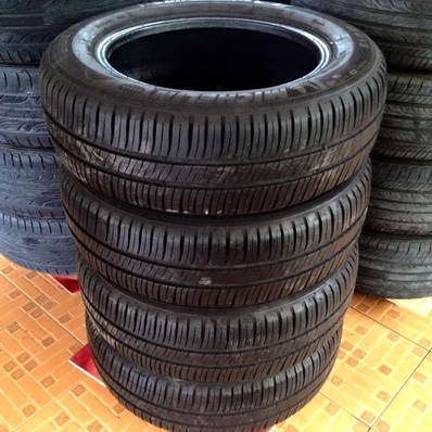 ยางชุดสวย 185 65 15 ปี 13