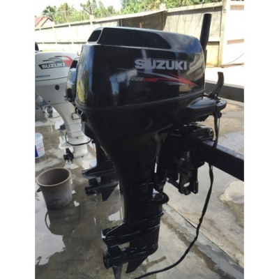 ขายเครื่องเรือมือสอง Suzuki 30แรงม้า 4จังหวะ เครื่องพร้อมใช้ ไม่เคยใช้ในไทยมาก่อน