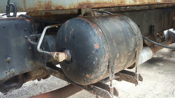 รถฮีโน่ 10 ล้อ ท้ายลาด / เปลื่ยนเครื่อง 220 แรงม้า. ปี 30.    สนใจติดต่อ  081 - 6079515