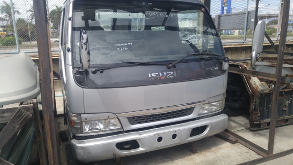 หัวเก๋ง ISUZU NPR