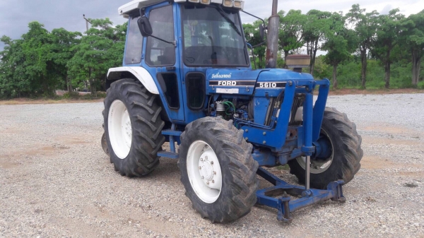 FORD 5610 ( 2เพลาคาราโร่ ) ยางดี แอร์เย็น มีเล่มทะเบียนพร้อมอุปกรณ์ตามรูป