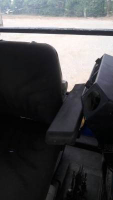 FORD 5610 ( 2เพลาคาราโร่ ) ยางดี แอร์เย็น มีเล่มทะเบียนพร้อมอุปกรณ์ตามรูป