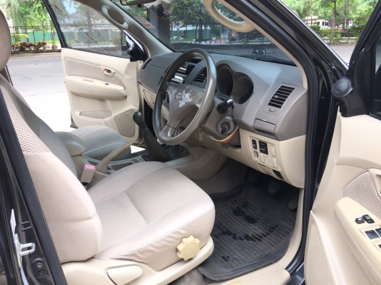 2008 TOYOTA HILUX VIGO 3.0E PRERUNNER รถสวยจัด หน้า หลังเดิมๆ 4 ประตู