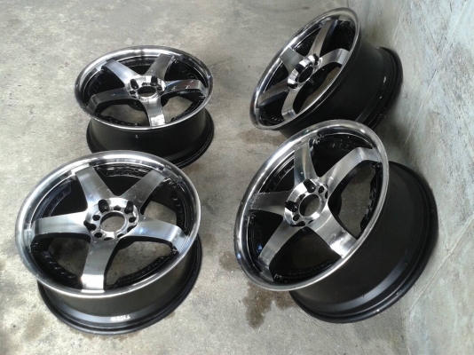 ขอบ17นิ้ว5รู100/114 สวยๆ 4 ล้อ ราคา 7500 บาท