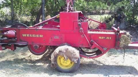 ขายเครื่องอัดฟาง เวลเกอร์ พร้อมใช้ ถูกๆๆก้อนฟางเท่าคูโบต้า