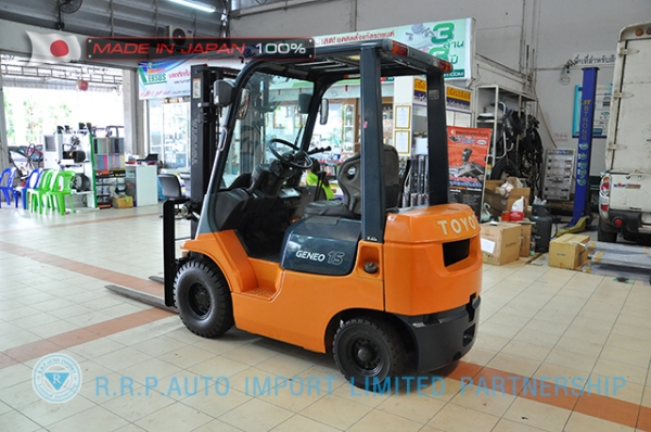 ขายรถโฟล์คลิฟท์มือสอง TOYOTA รุ่น 7FG15-17176 ราคา 185,000 บาท นำเข้าจากประเทศญี่ปุ่น 100\% ไม่เคยใช้งานในไทย