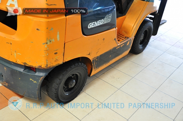 ขายรถโฟล์คลิฟท์มือสอง TOYOTA รุ่น 7FG15-17176 ราคา 185,000 บาท นำเข้าจากประเทศญี่ปุ่น 100\% ไม่เคยใช้งานในไทย