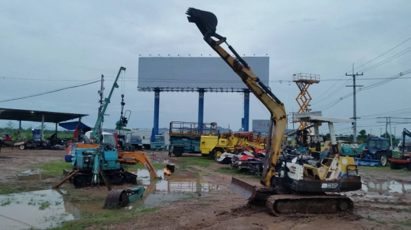 ขาย รถขุด แบคโฮ YANMAR B37   รุ่นปั๊มนิ้ว ทำงานไว เก่าญี่ปุ่นแท้ครับ