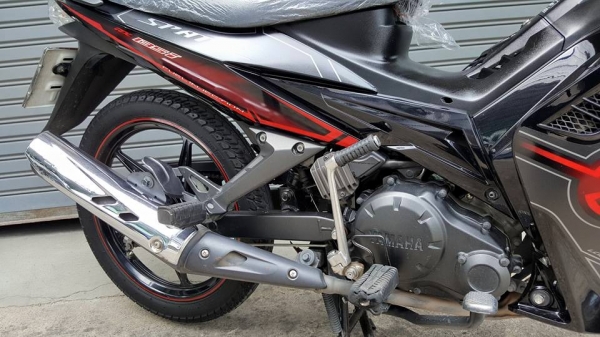 รถมือสองเกรดรถใหม่ YAMAHA SPARK-I 135 CC รุ่น TOP สตาร์ทมือและเท้า ฟรีค่าโอน