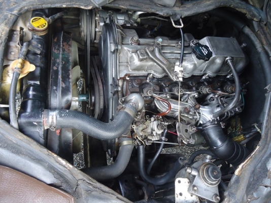 รถตู้  Toyota  hiace  เครื่องดีเซล   ขับดี ประหยัด  เครื่องยนต์ ดี   อัตราเร่งดี  ประหยัดครับ  ช่วงล่างดี แน่น