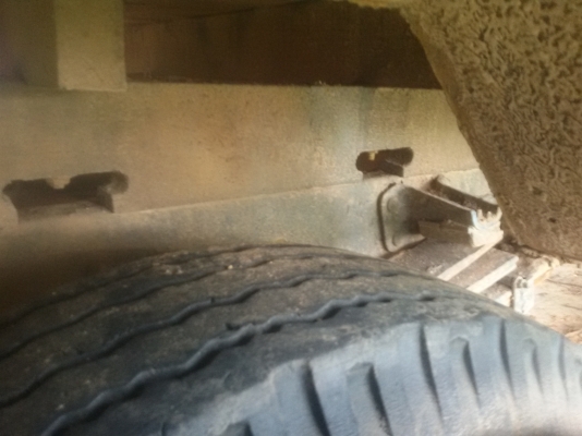 ขาย 6 ล้อ ISUZU 100 แรงม้า สวยๆ (จัดแนนซ์ให้ลูกค้าเรียบร้อยแล้ว)(ดาวน์ 64000ออกรถได้เลย ใช้แค่บัตร+ทะเบียนบ้าน อนุมัติเลย รถห้างแท้ ประหยัดน้ำมันสุด รถสภาพดีมาก(วิ่งทางไกลสบาย)เกียร์สั้น เครื่องแน่น ฟิตจัด แซสซีเยี่ยมสุดๆ  เดิมๆ ไม่ผุไม่ดาม รถใช้งานประจำ