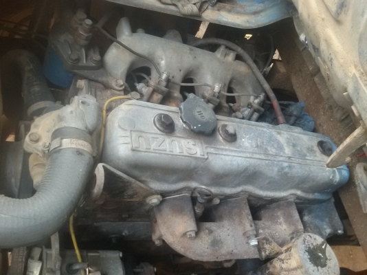 ขาย 6 ล้อ ISUZU 100 แรงม้า สวยๆ (จัดแนนซ์ให้ลูกค้าเรียบร้อยแล้ว)(ดาวน์ 64000ออกรถได้เลย ใช้แค่บัตร+ทะเบียนบ้าน อนุมัติเลย รถห้างแท้ ประหยัดน้ำมันสุด รถสภาพดีมาก(วิ่งทางไกลสบาย)เกียร์สั้น เครื่องแน่น ฟิตจัด แซสซีเยี่ยมสุดๆ  เดิมๆ ไม่ผุไม่ดาม รถใช้งานประจำ