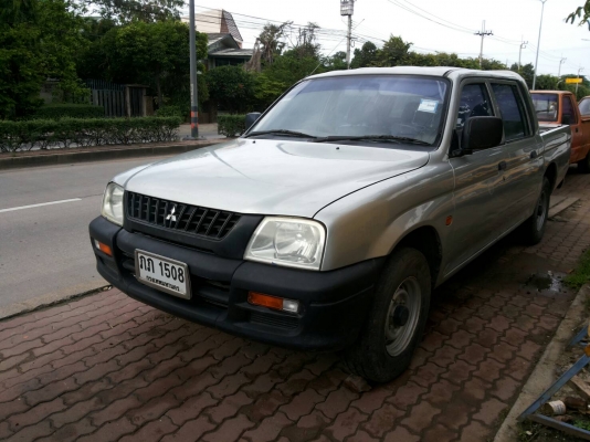 STRADA 4 คัน มือ1 (มาเลือกก่อน) ปี 2000 เริ่มต้นที่  72,000