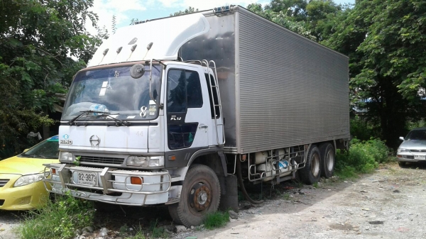 ฮีโน่   ปี43   210 แรง ( NGV )  ตู้ตามสภาพ  ราคา  680,000 บาท