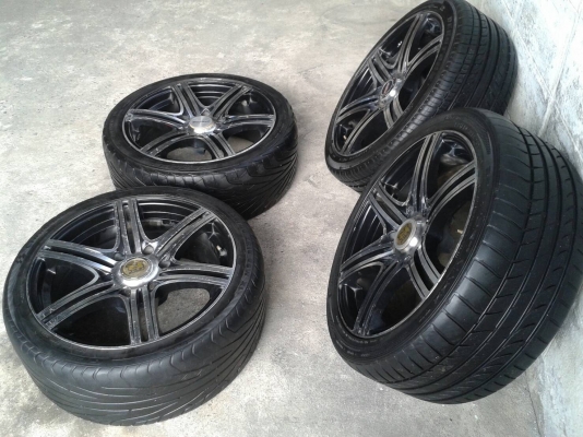 ขอบ18นิ้ว6รู พร้อมยาง สวยๆ 4 ล้อ ราคา 8700 บาท