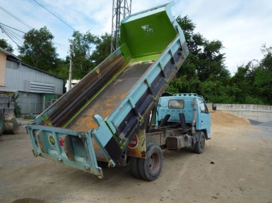 NKR110 รถห้าง ปี 33 NKR110 รถห้าง ปี 33