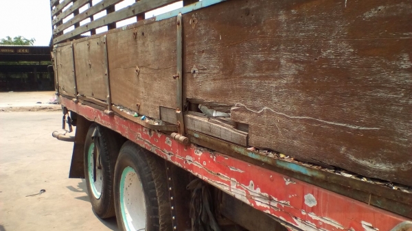 ขายด่วน สิบล้อหัวยาว เครื่อง 145 แรง เครื่องดี แชสซีดี