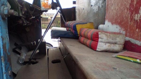 ขายด่วน สิบล้อหัวยาว เครื่อง 145 แรง เครื่องดี แชสซีดี