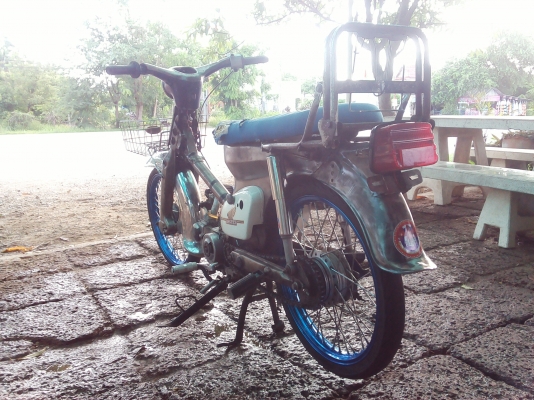 ขาย C50 งานดิบเครื่องเดิม 3 เกียร์ลูกโต เเปลง Cdi เเล้ว