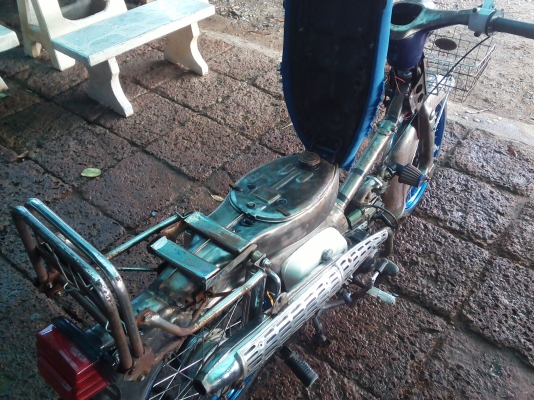 ขาย C50 งานดิบเครื่องเดิม 3 เกียร์ลูกโต เเปลง Cdi เเล้ว